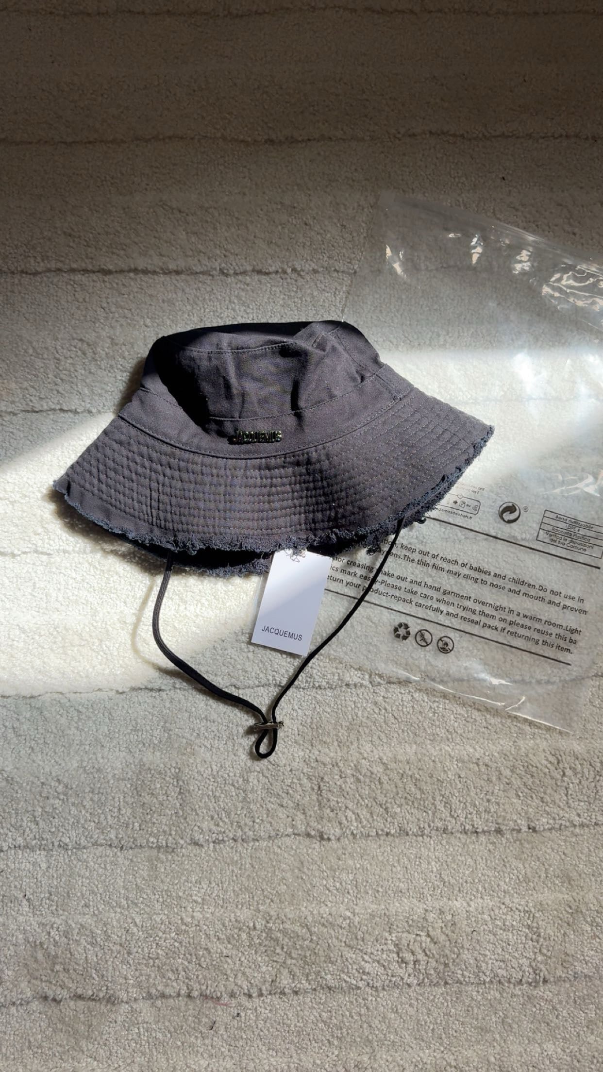 JAC BLACK BUCKET HAT